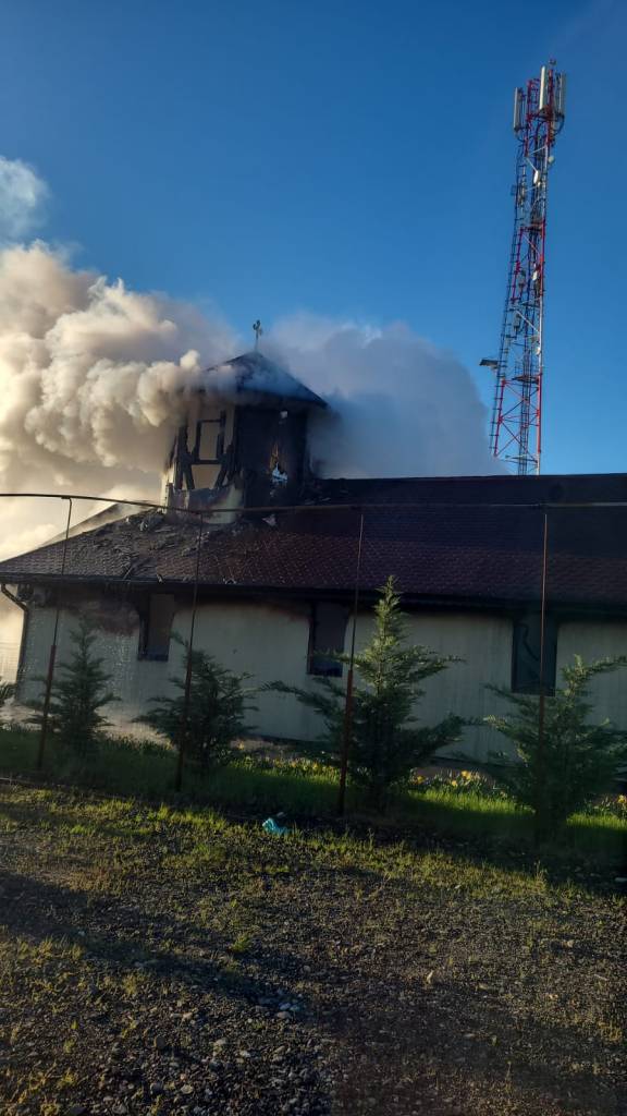 incendiu biserica 7 apr 2026